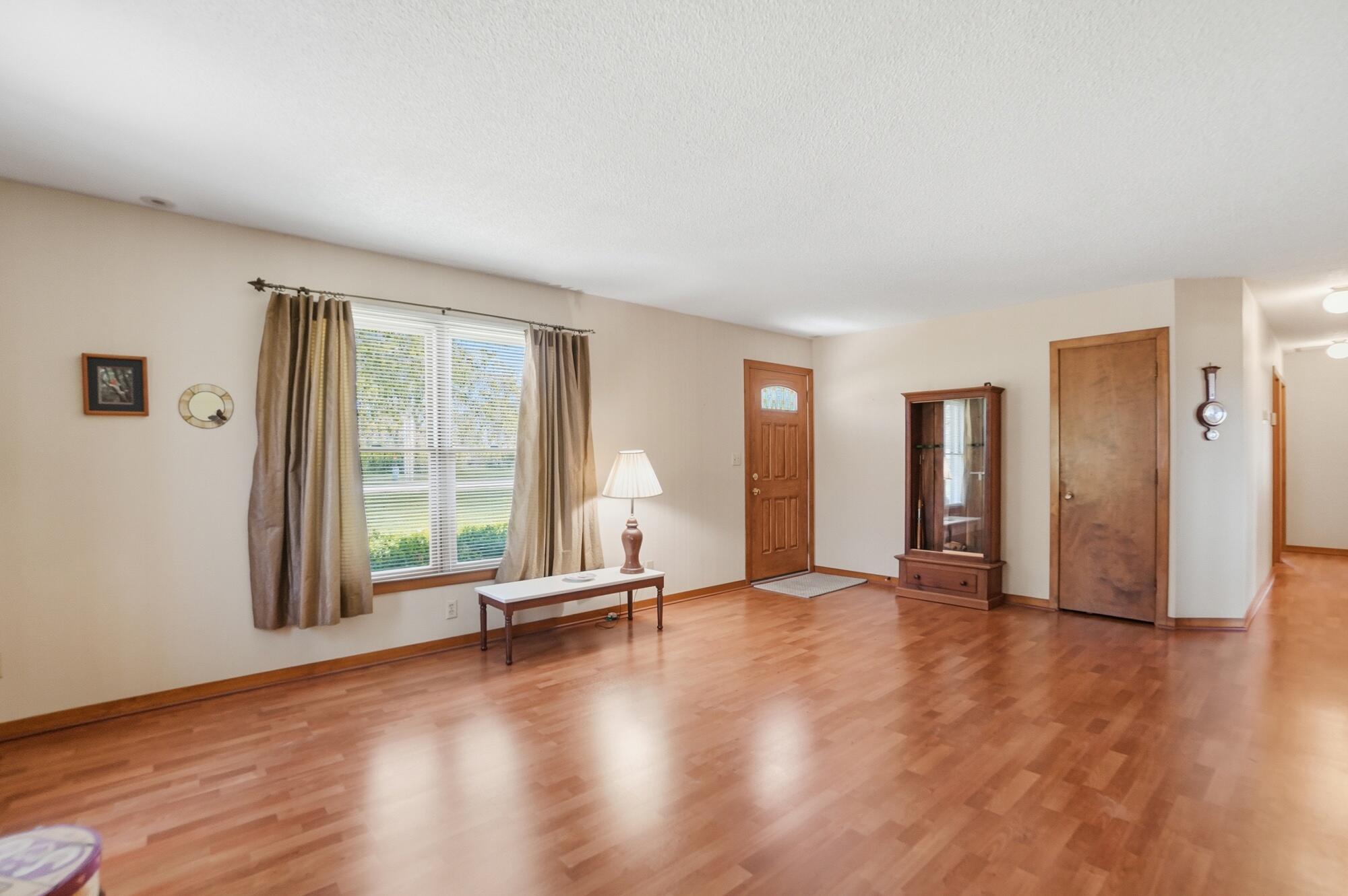14031 Kohler Road Wapakoneta, OH 45895 - Photo 11 of 60