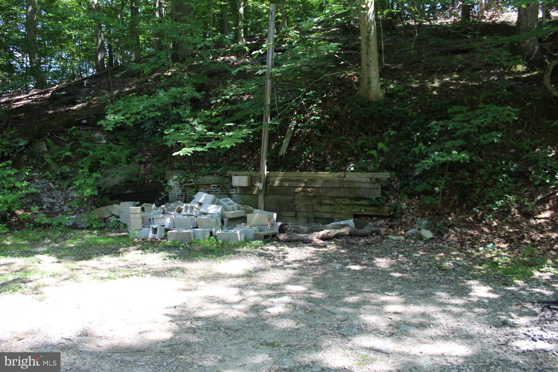 31 Grove Road Delta, PA 17314 - Photo 5 of 11 Gallery Image 5