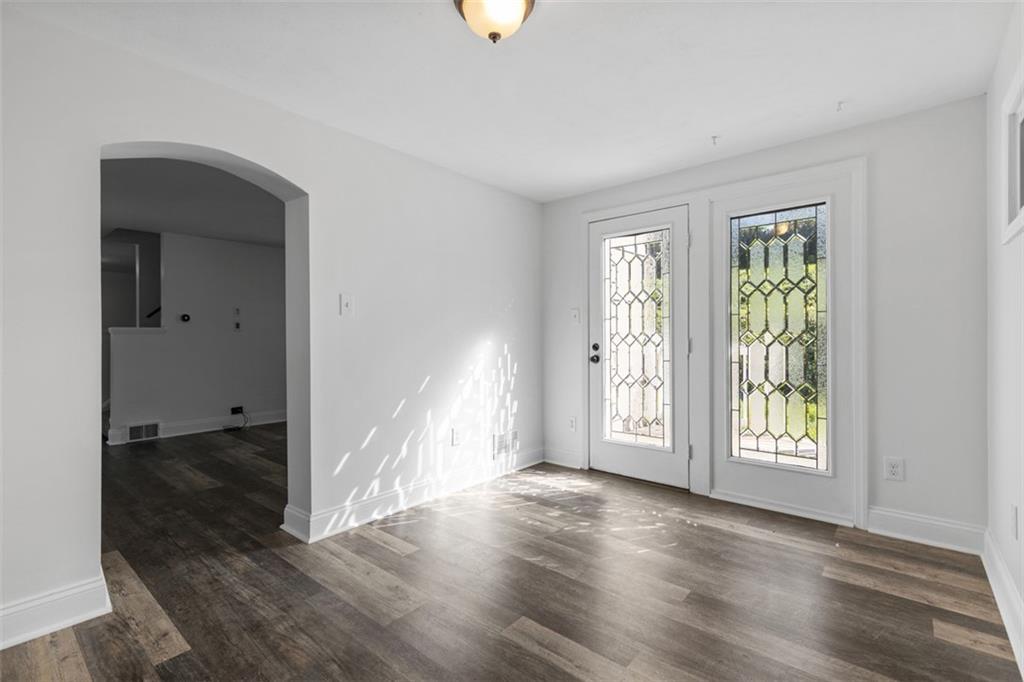 623 Kelso Road Pittsburgh, PA 15243 - Photo 8 of 41