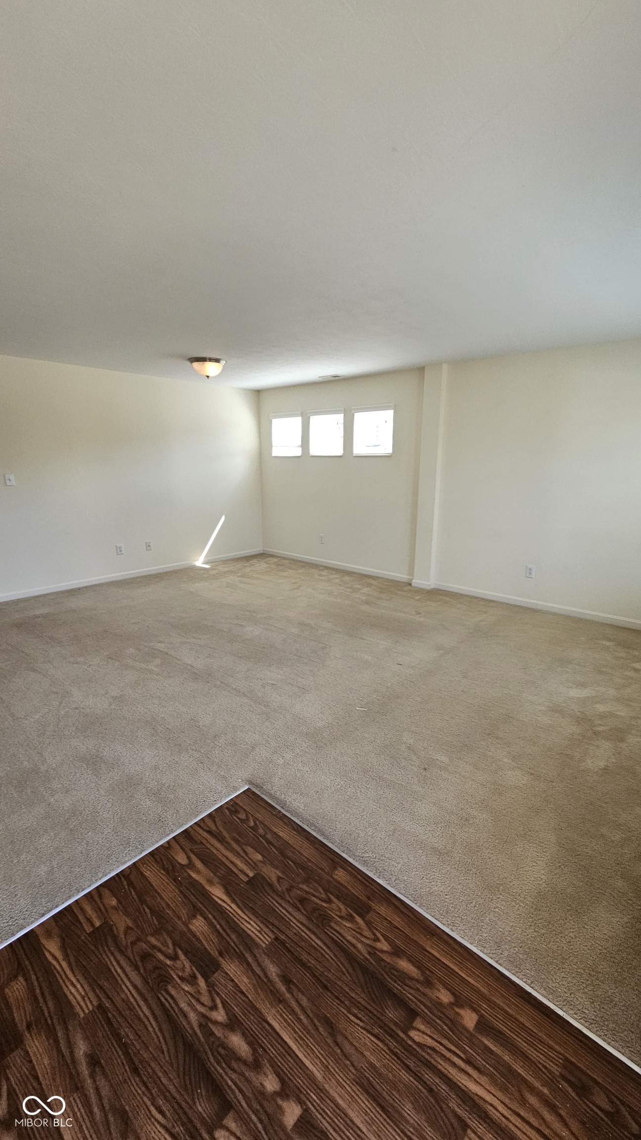 2415 Cabin Hill Road Indianapolis, IN 46229 - Photo 2 of 27