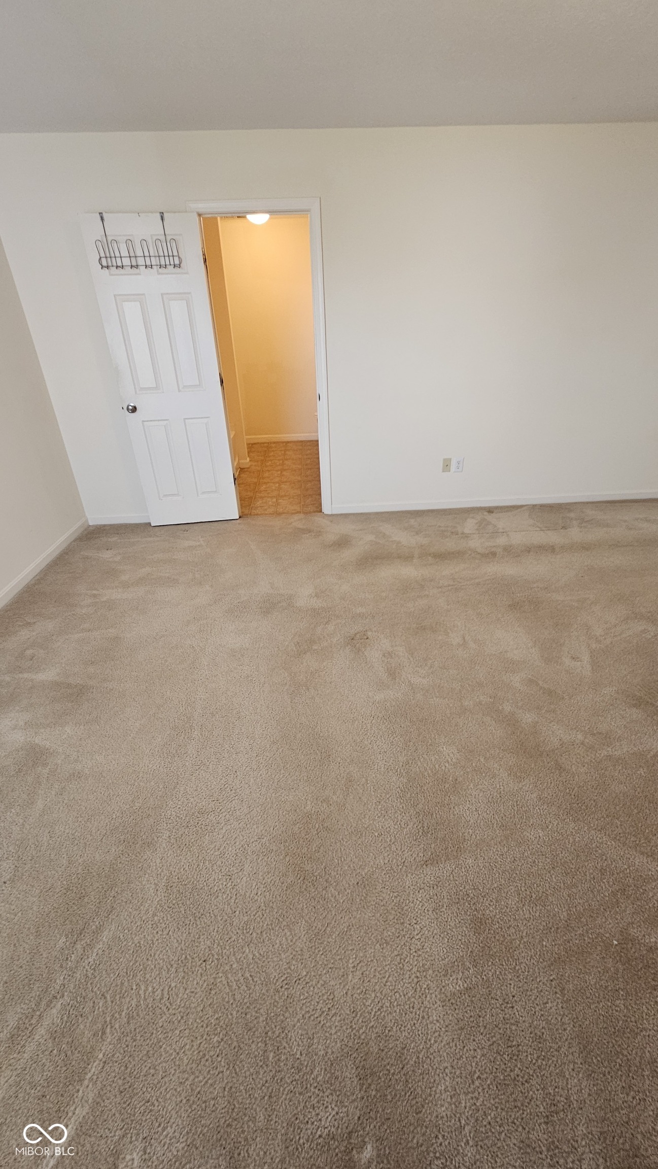 2415 Cabin Hill Road Indianapolis, IN 46229 - Photo 23 of 27