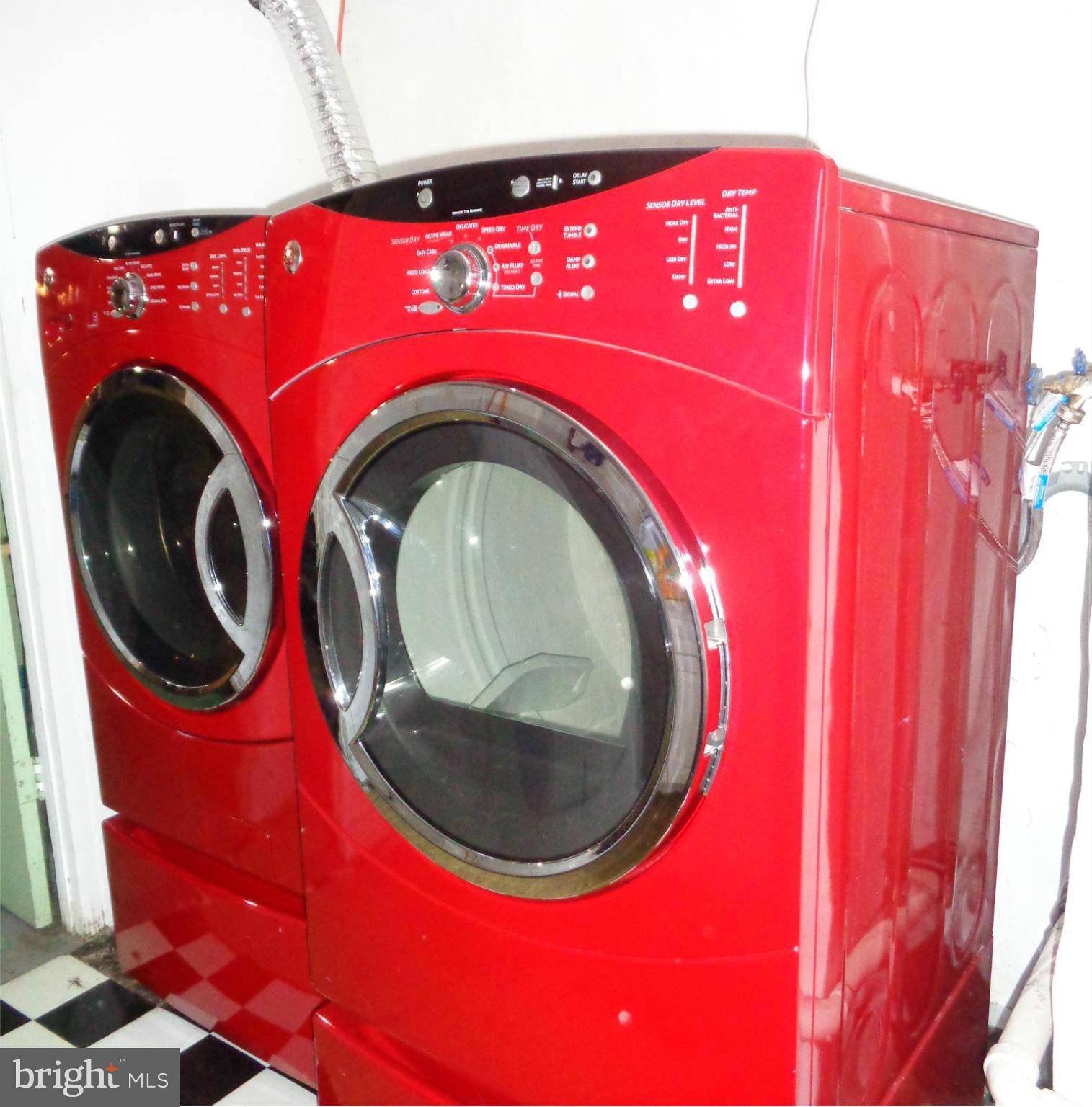 7114 Chambers Road Baltimore, MD 21234 - Photo 18 of 25 LAUNDRY IN LOWER LEVELHIGH END WASHER/DRYER