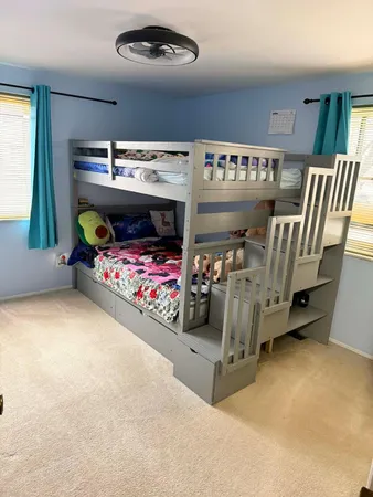 $225,000 | 32602 Barclay Square, Warren, MI 48093