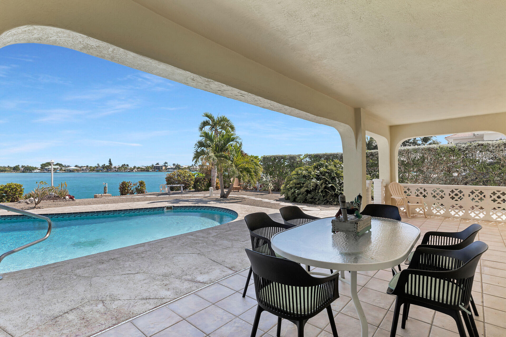 417 Harbour Drive Marathon, FL 33050 - Photo 32 of 44 Covered Lanai