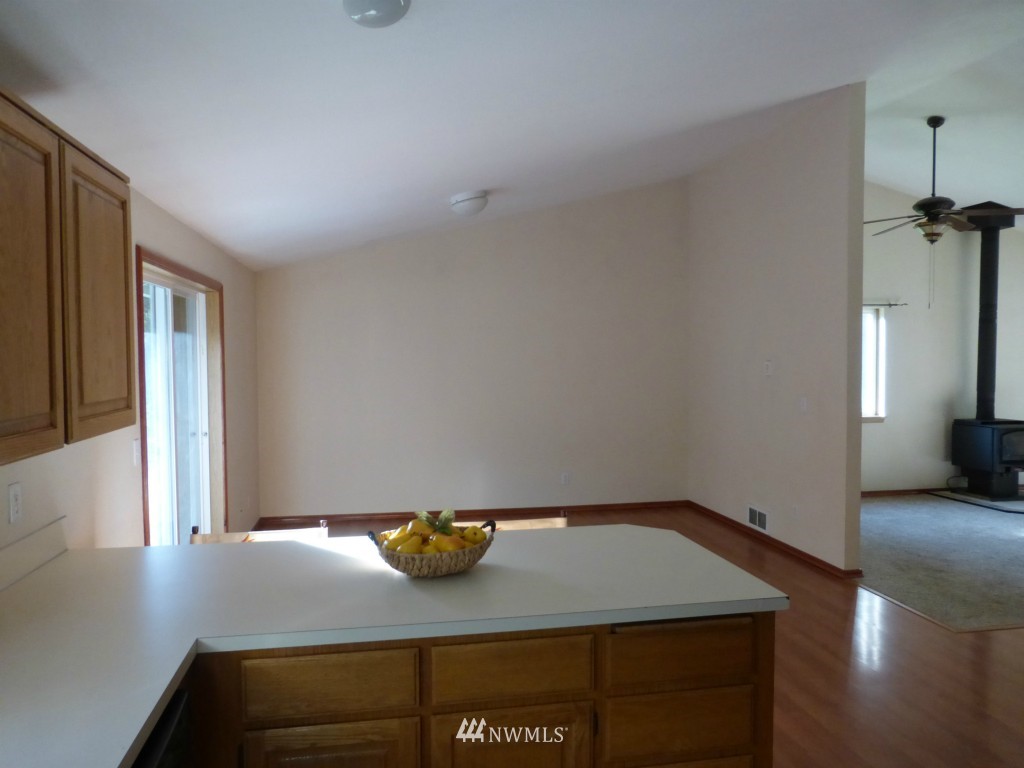 7825 187th Avenue Southwest Rochester, WA 98579 - Photo 13 of 24