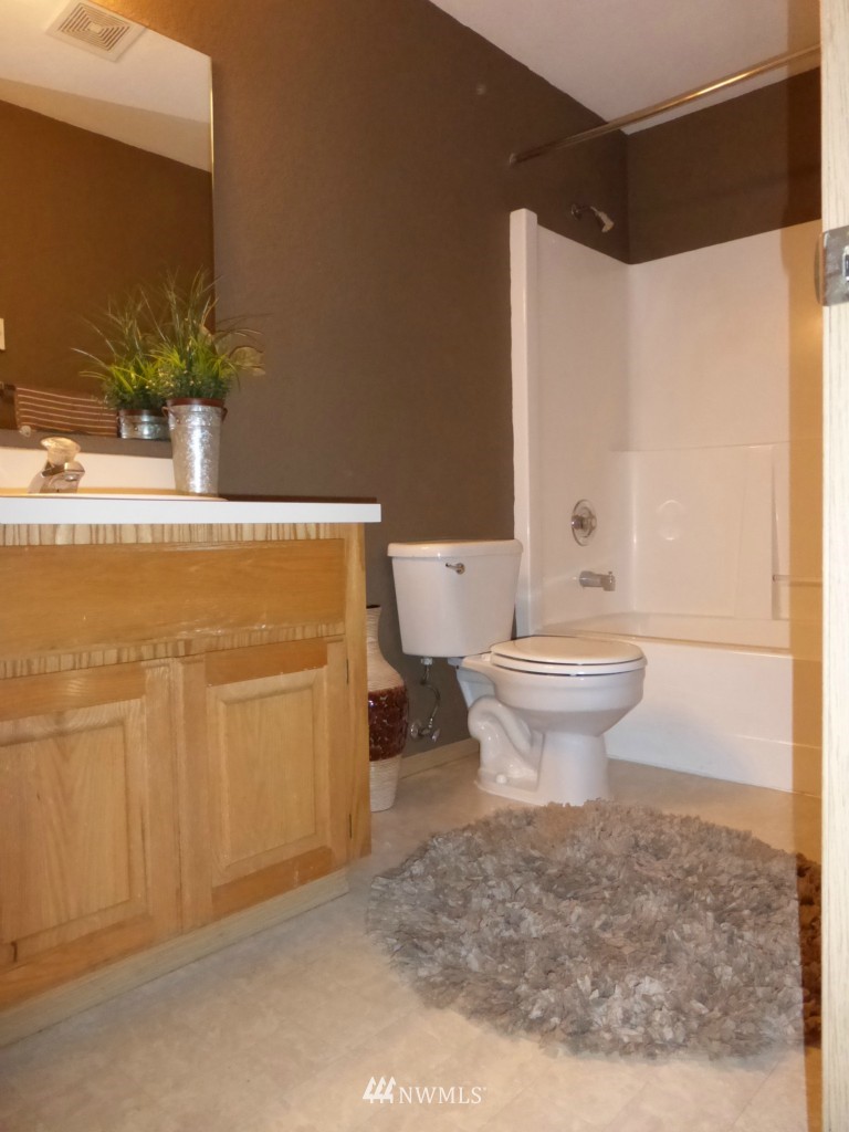 7825 187th Avenue Southwest Rochester, WA 98579 - Photo 21 of 24