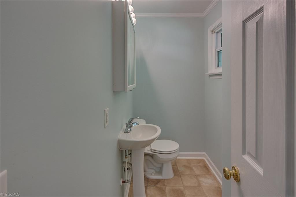 5178 Ridge Road Seagrove, NC 27341 - Photo 15 of 22 Gallery Image 15