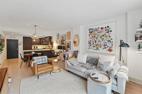 $4,695 | 1400 Hudson Street, Unit 220, Hoboken, NJ 07030