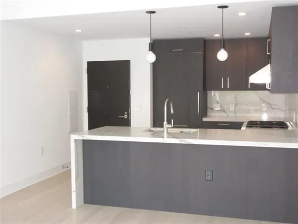 $4,695 | 1400 Hudson Street, Unit 220, Hoboken, NJ 07030