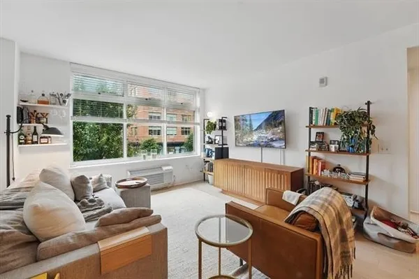 $4,695 | 1400 Hudson Street, Unit 220, Hoboken, NJ 07030