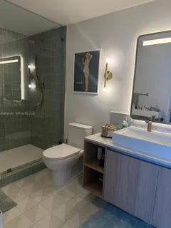 $1,700,000 | 159 Northeast 6th Street, Unit 4016, Miami, FL 33132
