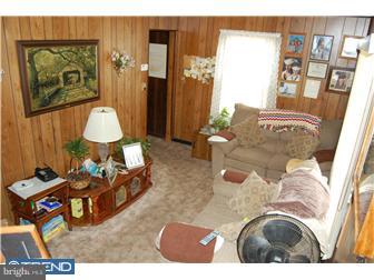 44 Collins Road Hamilton, NJ 08619 - Photo 4 of 12