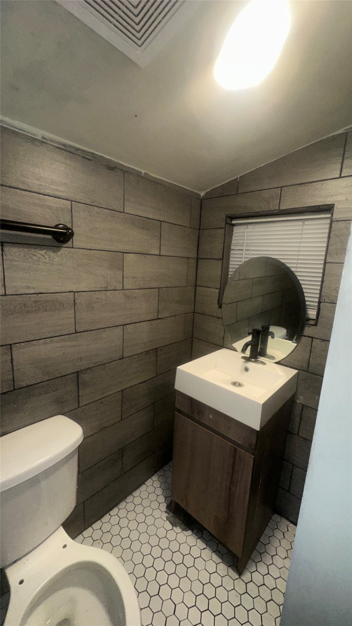 414 Frydek Road Sealy, TX 77474 - Photo 8 of 22 a bathroom with a sink toilet and shower