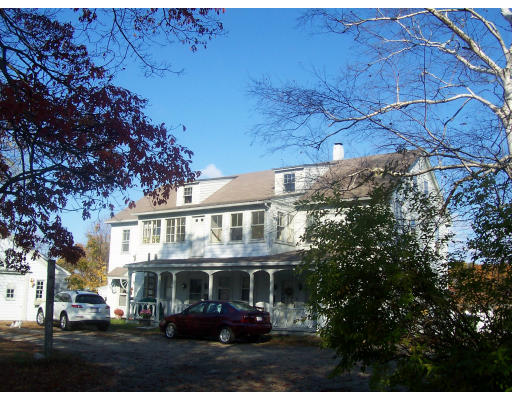 38 Ray Street Webster, MA 01570 - Photo 3 of 8 Gallery Image 3