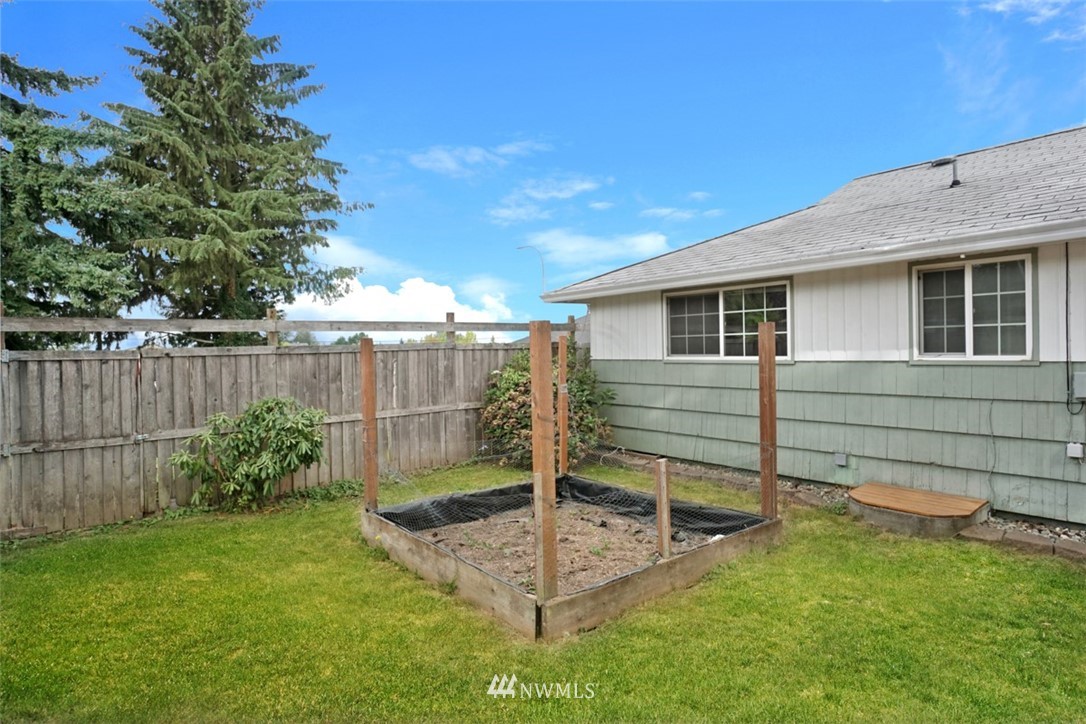10811 Southeast 180th Place Renton, WA 98055 - Photo 22 of 25 Gallery Image 22