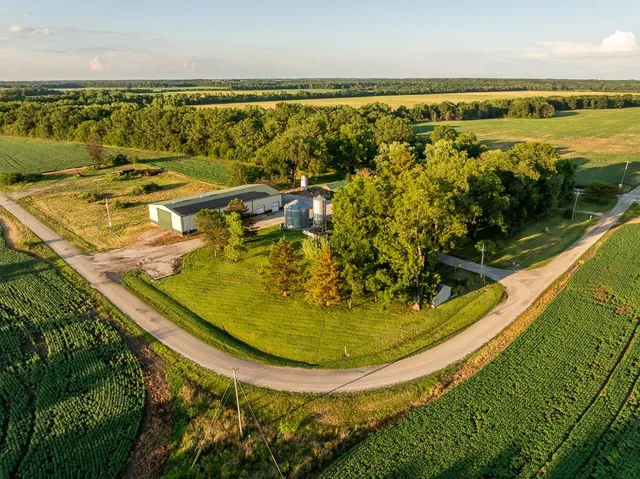 $279,000 | 3497 Southwest County Road 1067, Butler, MO 64730