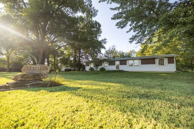 $279,000 | 3497 Southwest County Road 1067, Butler, MO 64730
