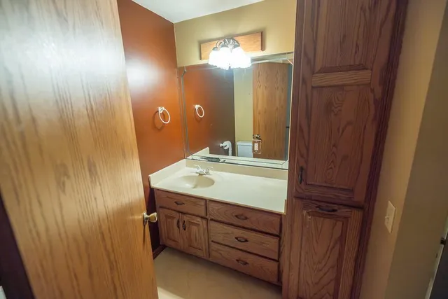 $279,000 | 3497 Southwest County Road 1067, Butler, MO 64730