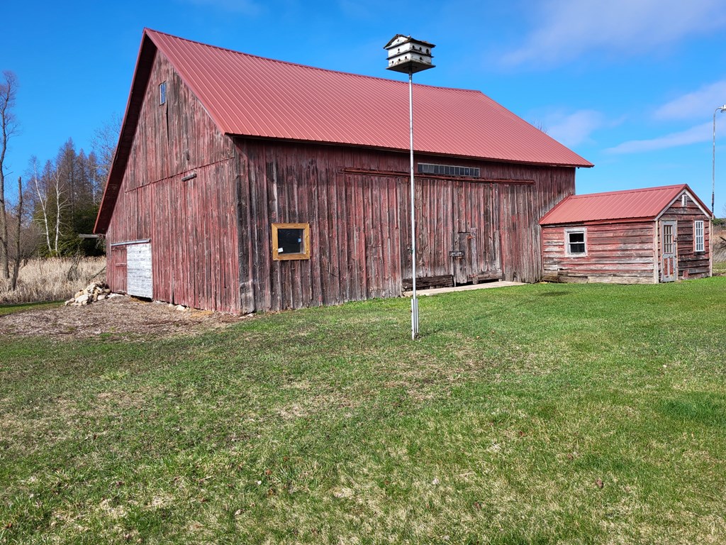 6602 Center Road Sturgeon Bay, WI 54235 - Photo 4 of 27 Gallery Image 4