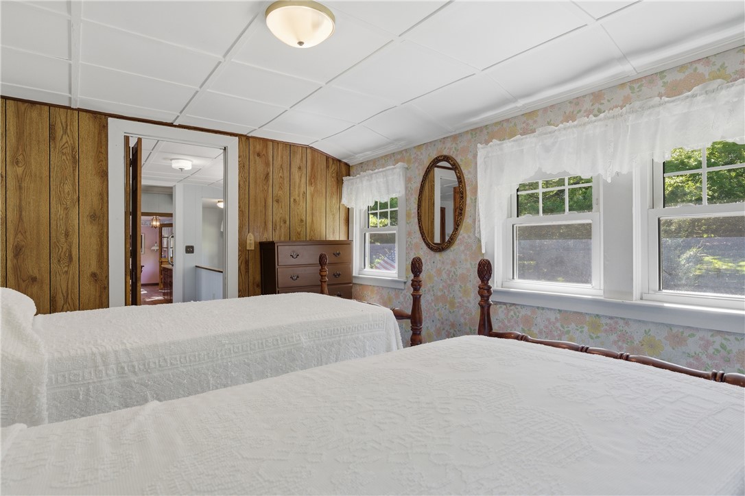 585 Reservoir Road Burrillville, RI 02859 - Photo 25 of 49