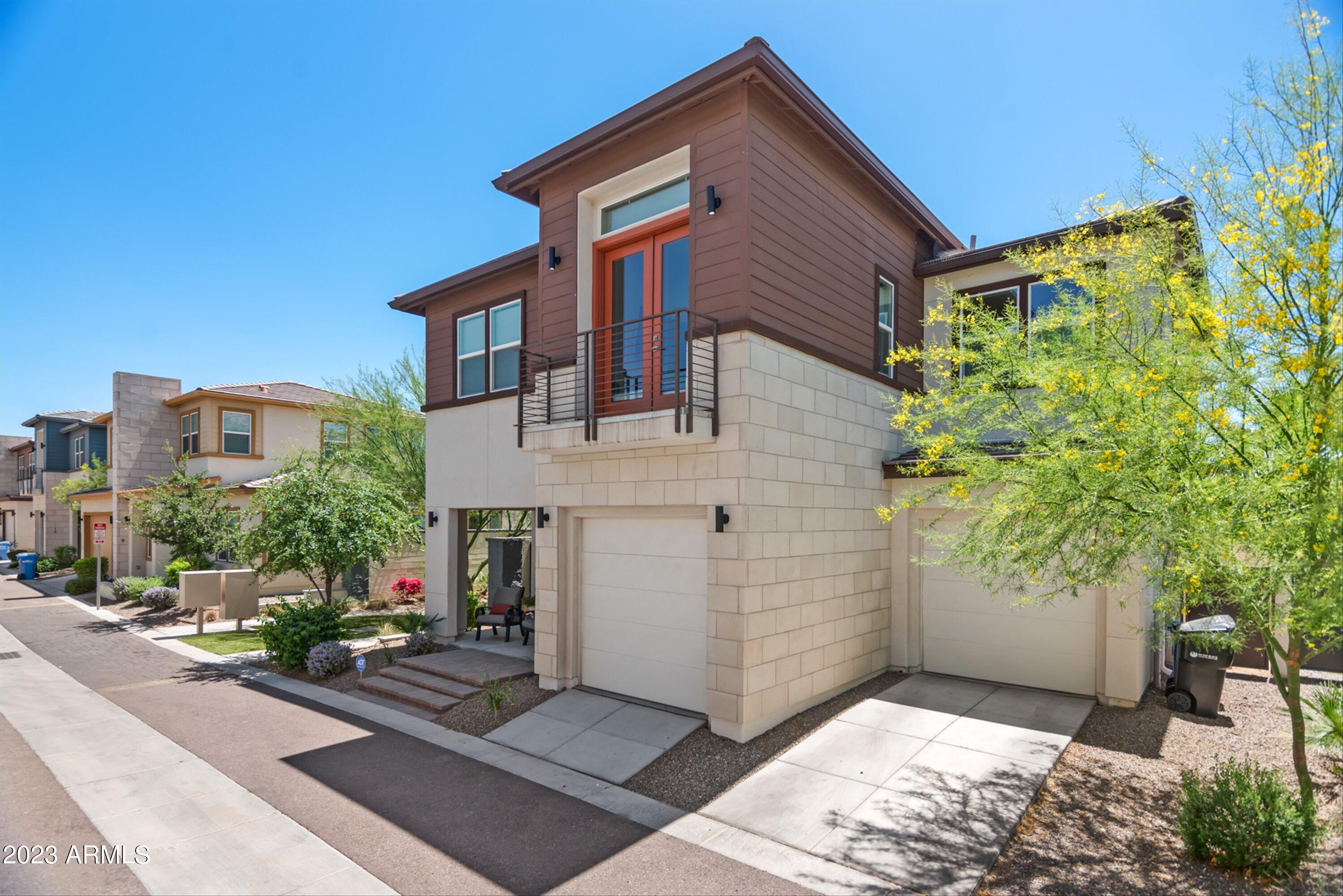 1555 E Ocotillo Rd