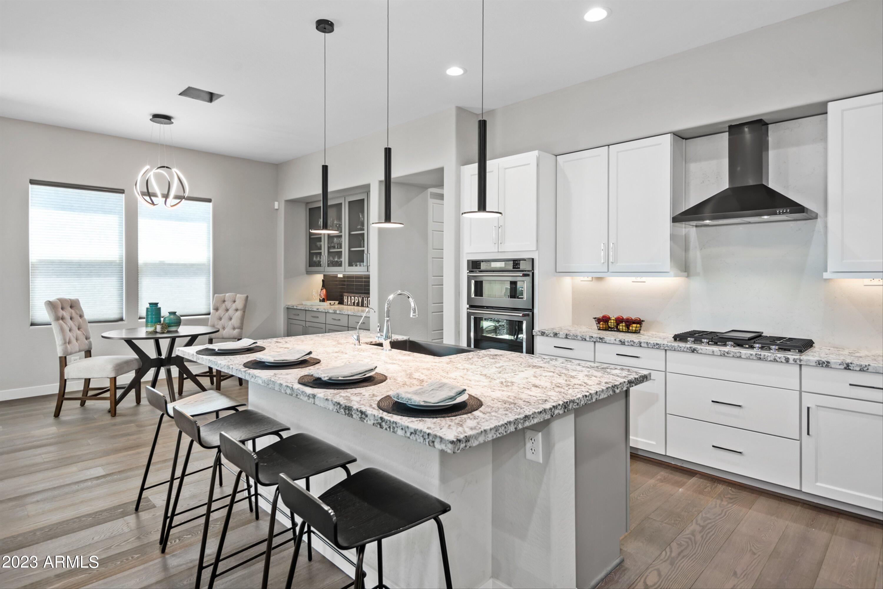 1555 East Ocotillo Road, Unit 8 Phoenix, AZ 85014 - Photo 15 of 54 Kitchen
