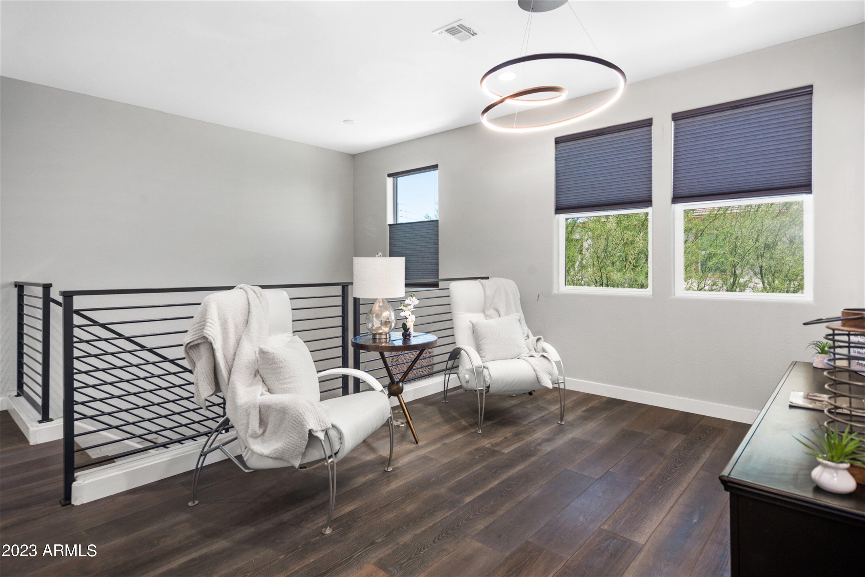 1555 East Ocotillo Road, Unit 8 Phoenix, AZ 85014 - Photo 28 of 54 Loft