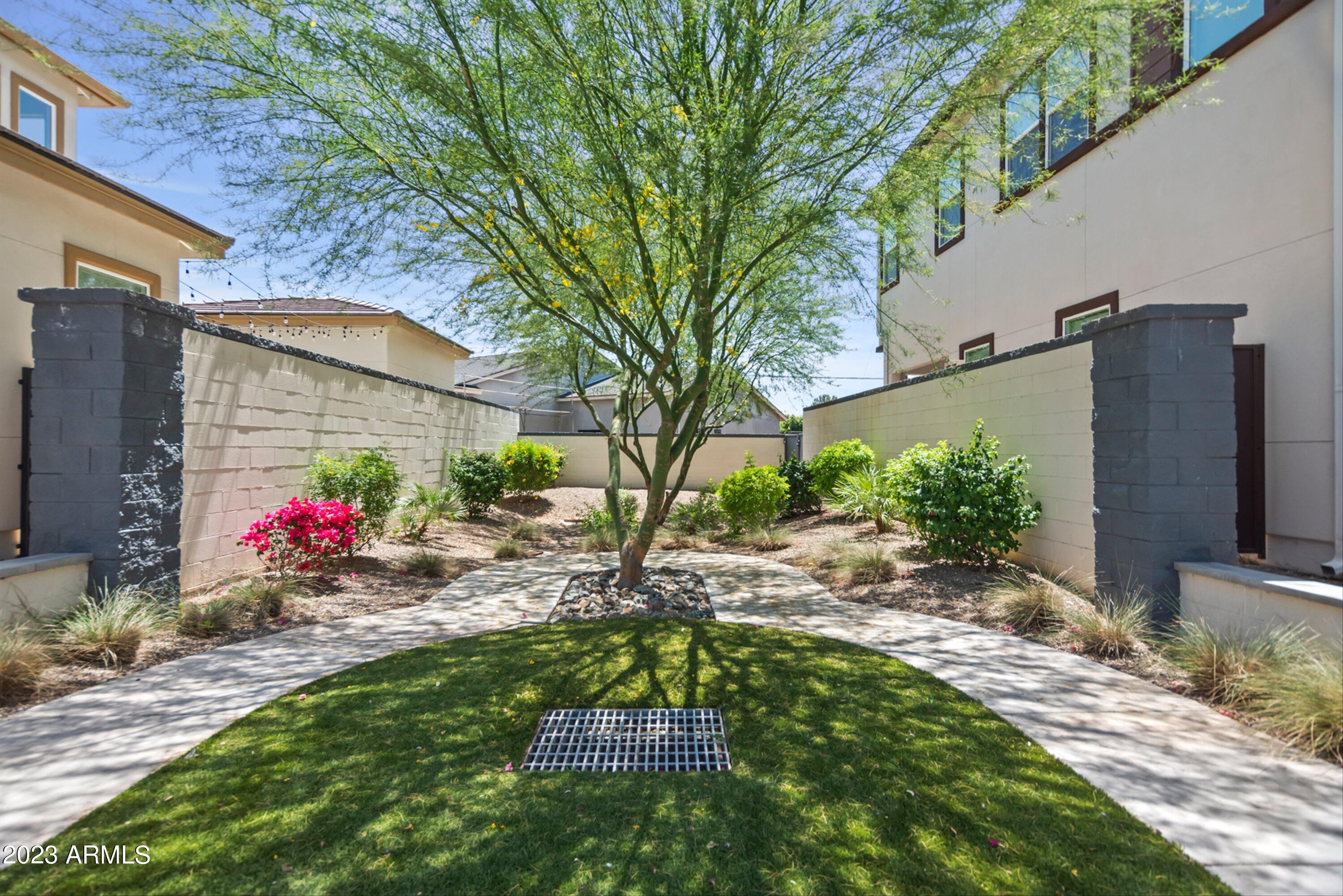 1555 East Ocotillo Road, Unit 8 Phoenix, AZ 85014 - Photo 54 of 54 Common Area