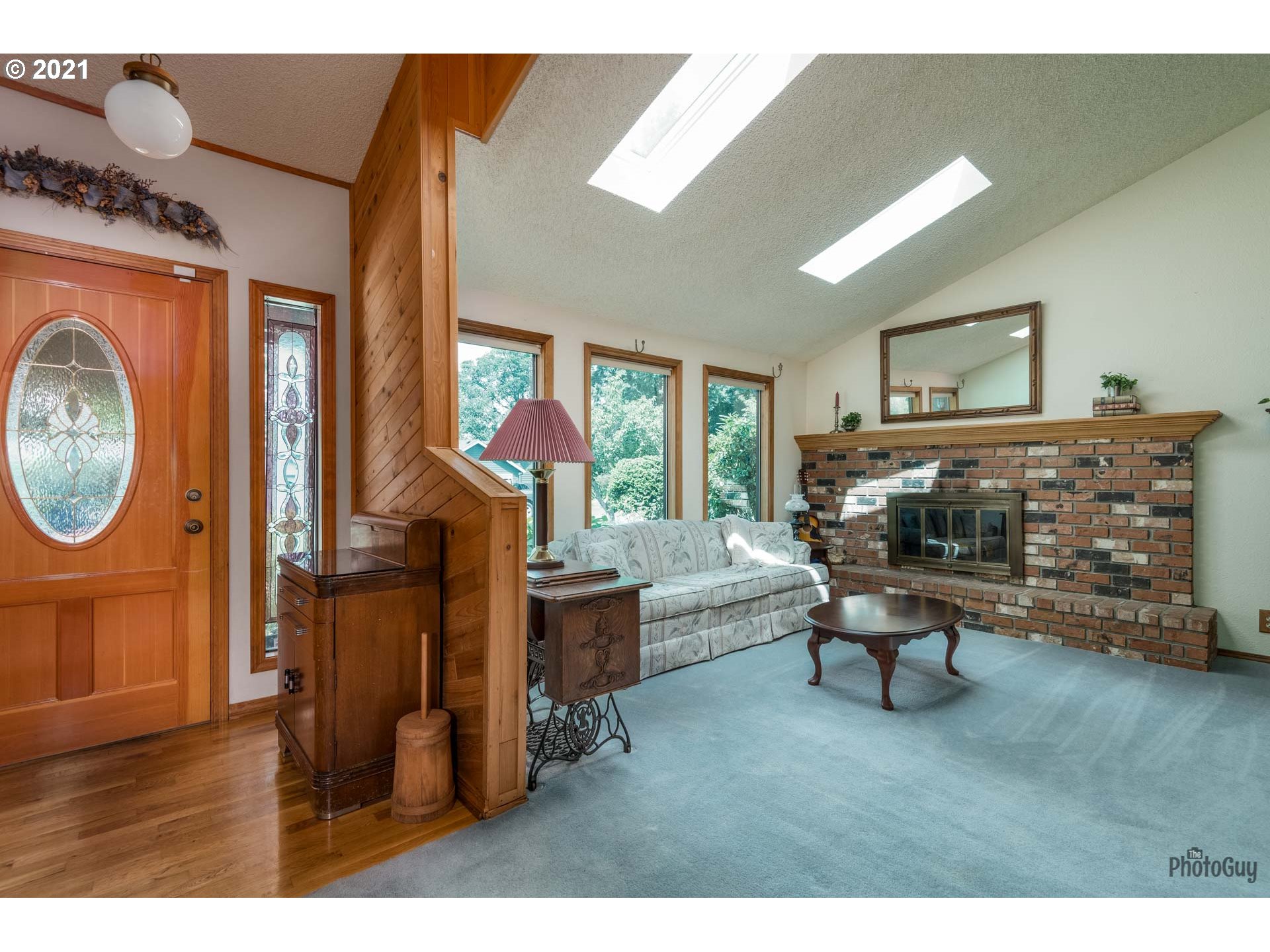 6861 C Street Springfield, OR 97478 - Photo 2 of 32 Gallery Image 2