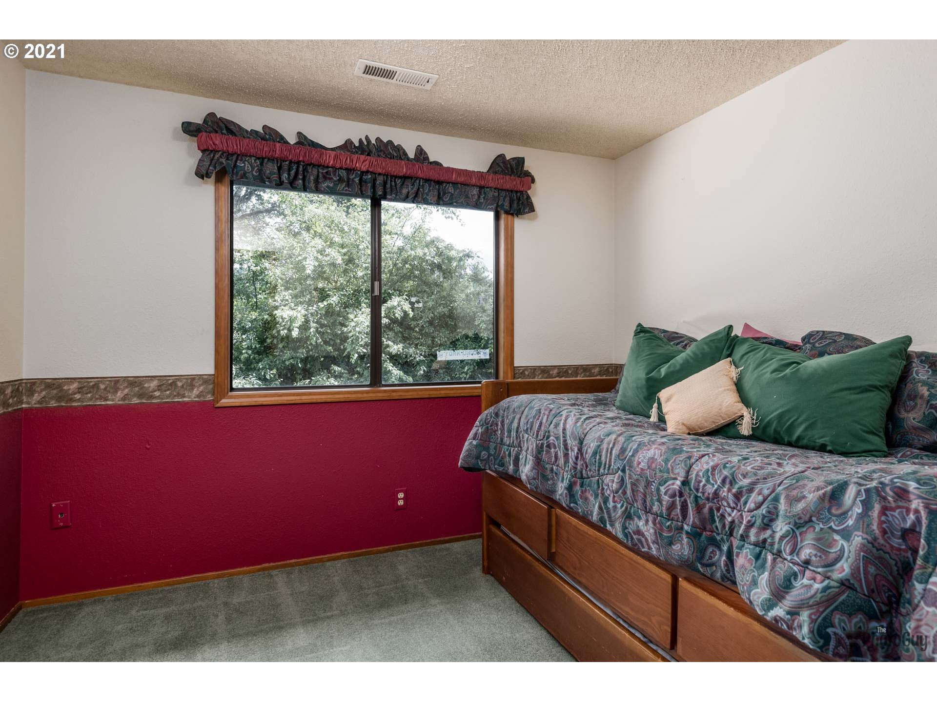 6861 C Street Springfield, OR 97478 - Photo 26 of 32 Gallery Image 26