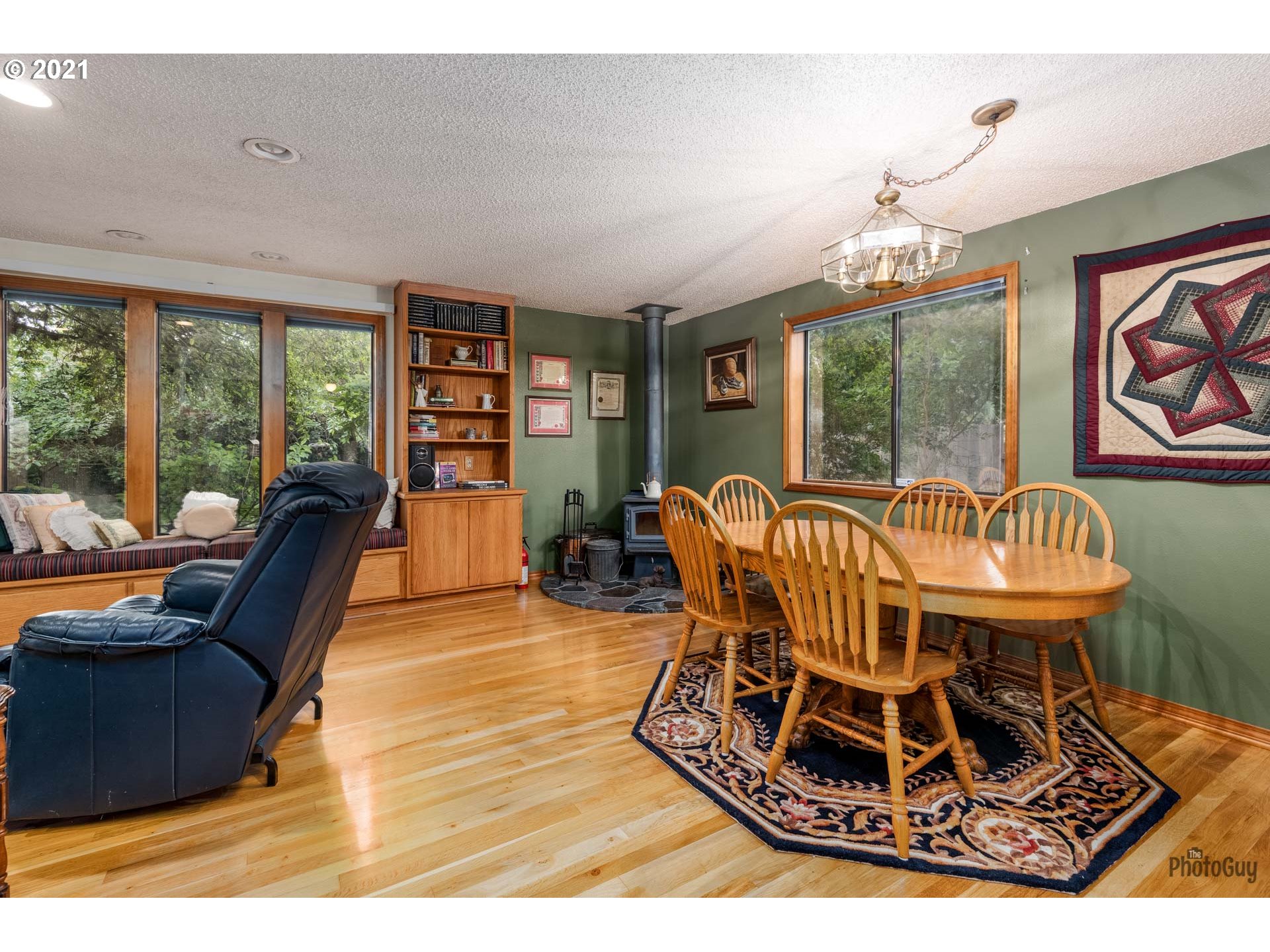 6861 C Street Springfield, OR 97478 - Photo 10 of 32 Gallery Image 10
