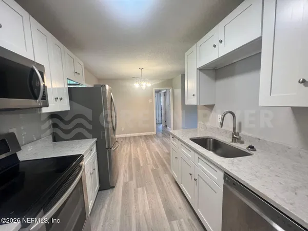 $1,700 | 6817 Camelot Road, Jacksonville, FL 32211