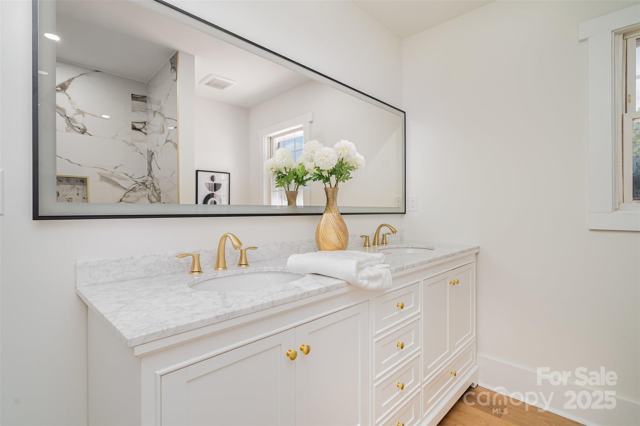 617 Jennings Road, Unit 14 Rock Hill, SC 29730 - Photo 29 of 42 a bathroom with a sink and a mirror