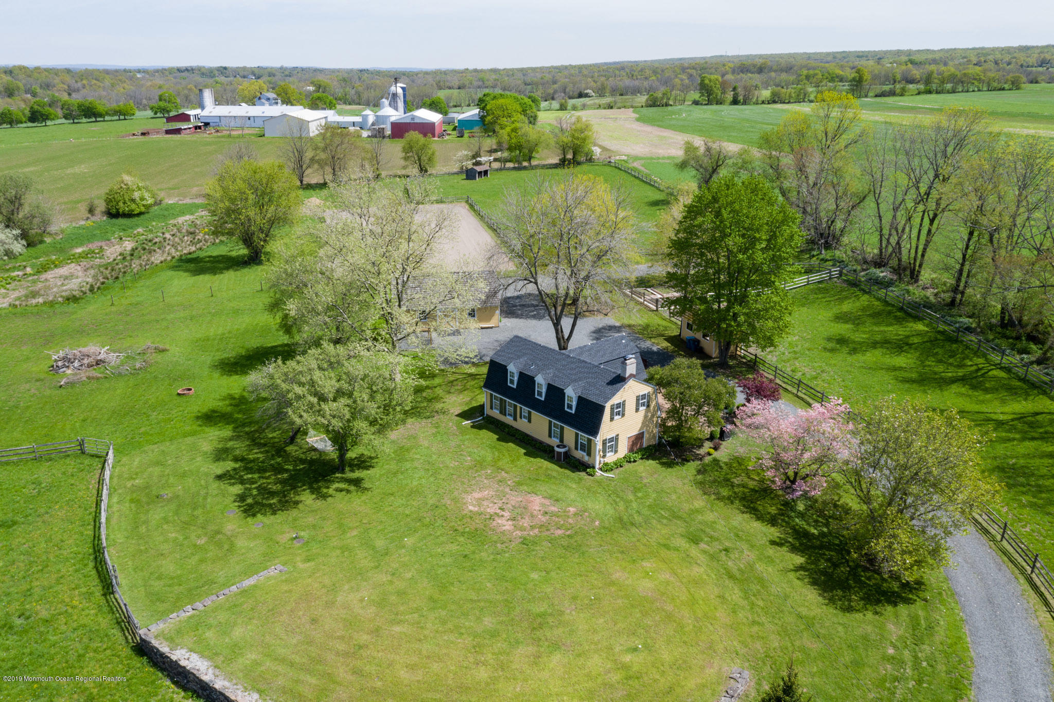 9 Lindbergh Road Ringoes, NJ 08551 - Photo 2 of 32 DJI_0223-4161288
