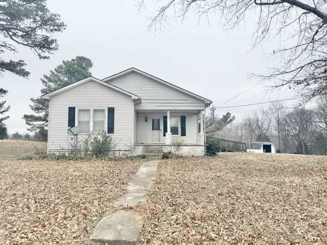 $115,900 | 560 State Line Road, Loretto, TN 38469