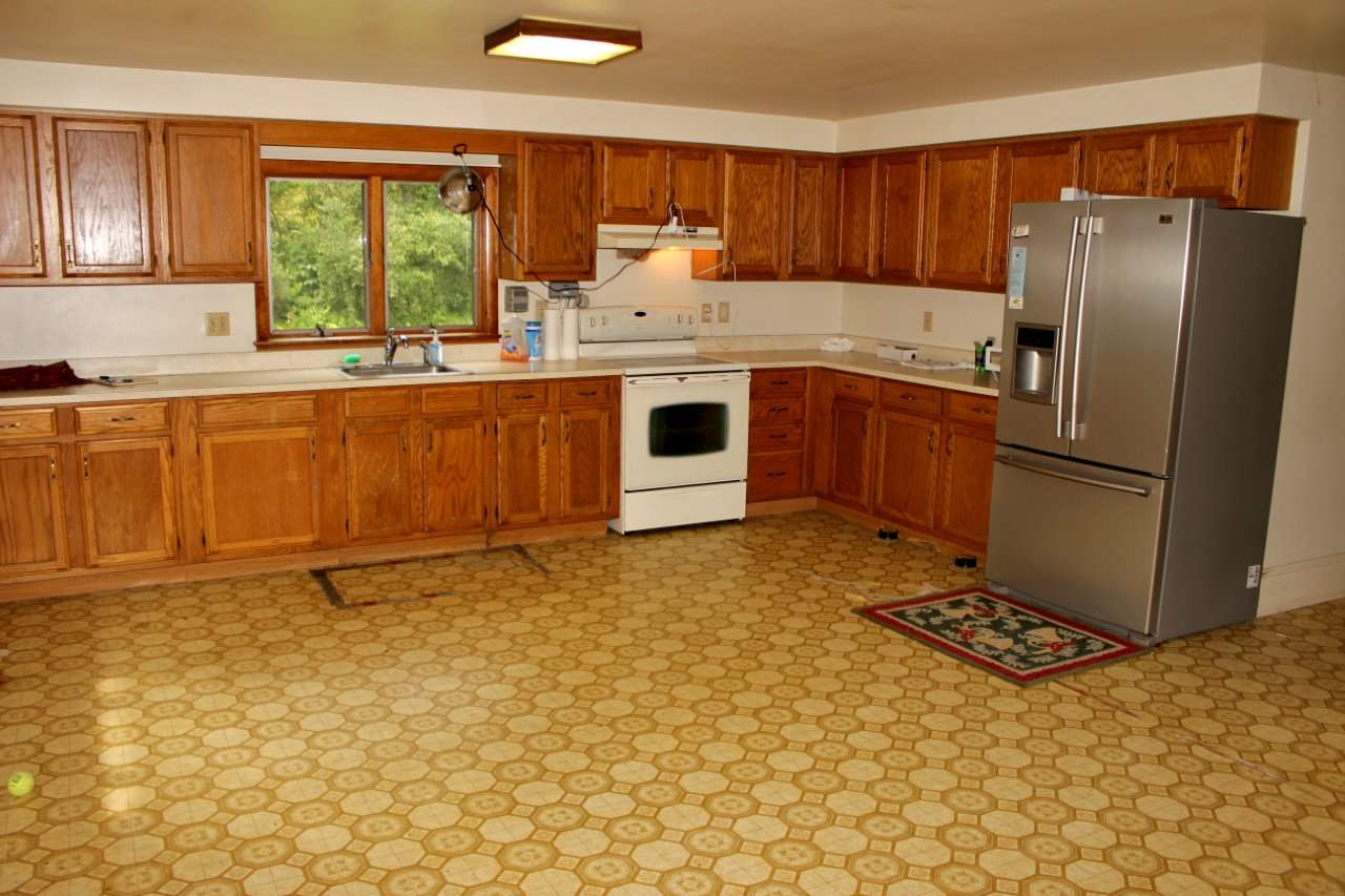 262 Scarboro Road Freedom, NH 03836 - Photo 2 of 17
