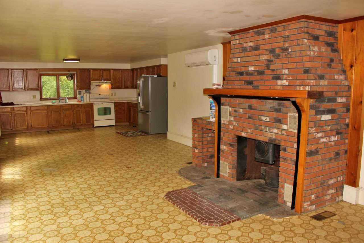 262 Scarboro Road Freedom, NH 03836 - Photo 4 of 17