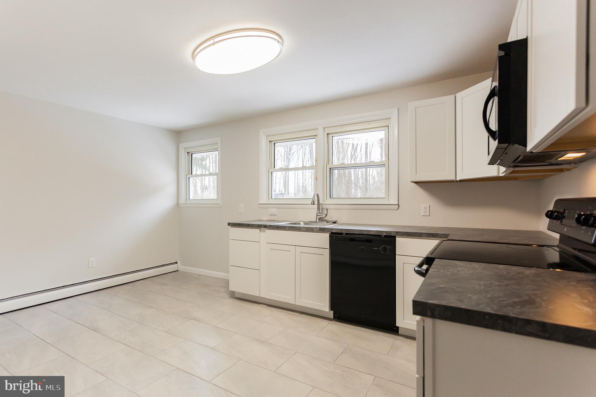 5631 Beaver Dam Road Bristol, PA 19007 - Photo 3 of 28 Gallery Image 3