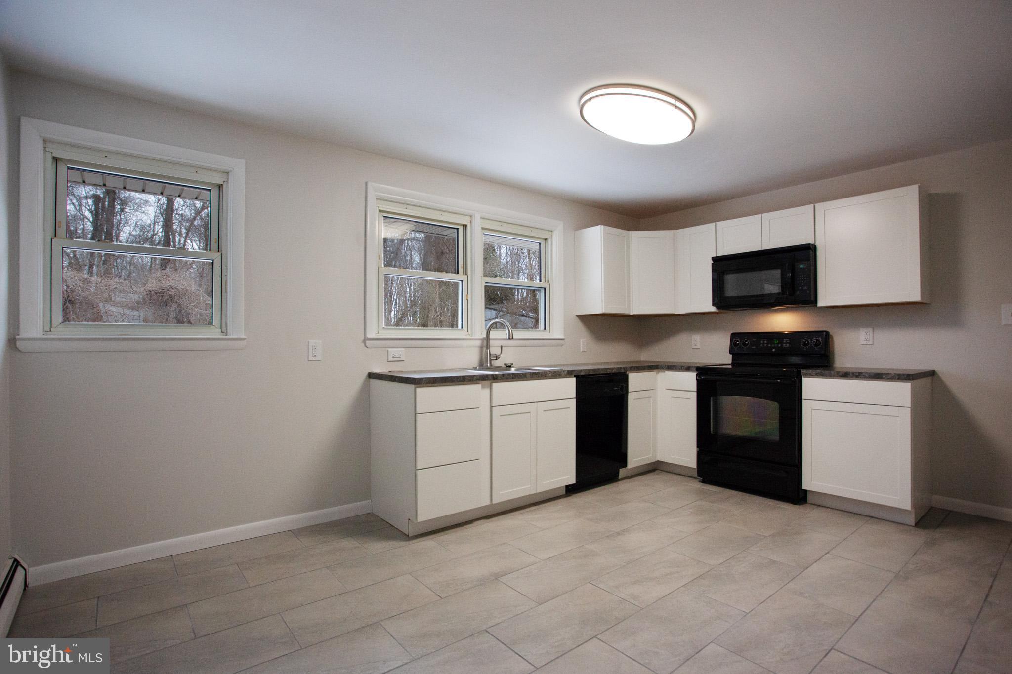 5631 Beaver Dam Road Bristol, PA 19007 - Photo 4 of 28 Gallery Image 4