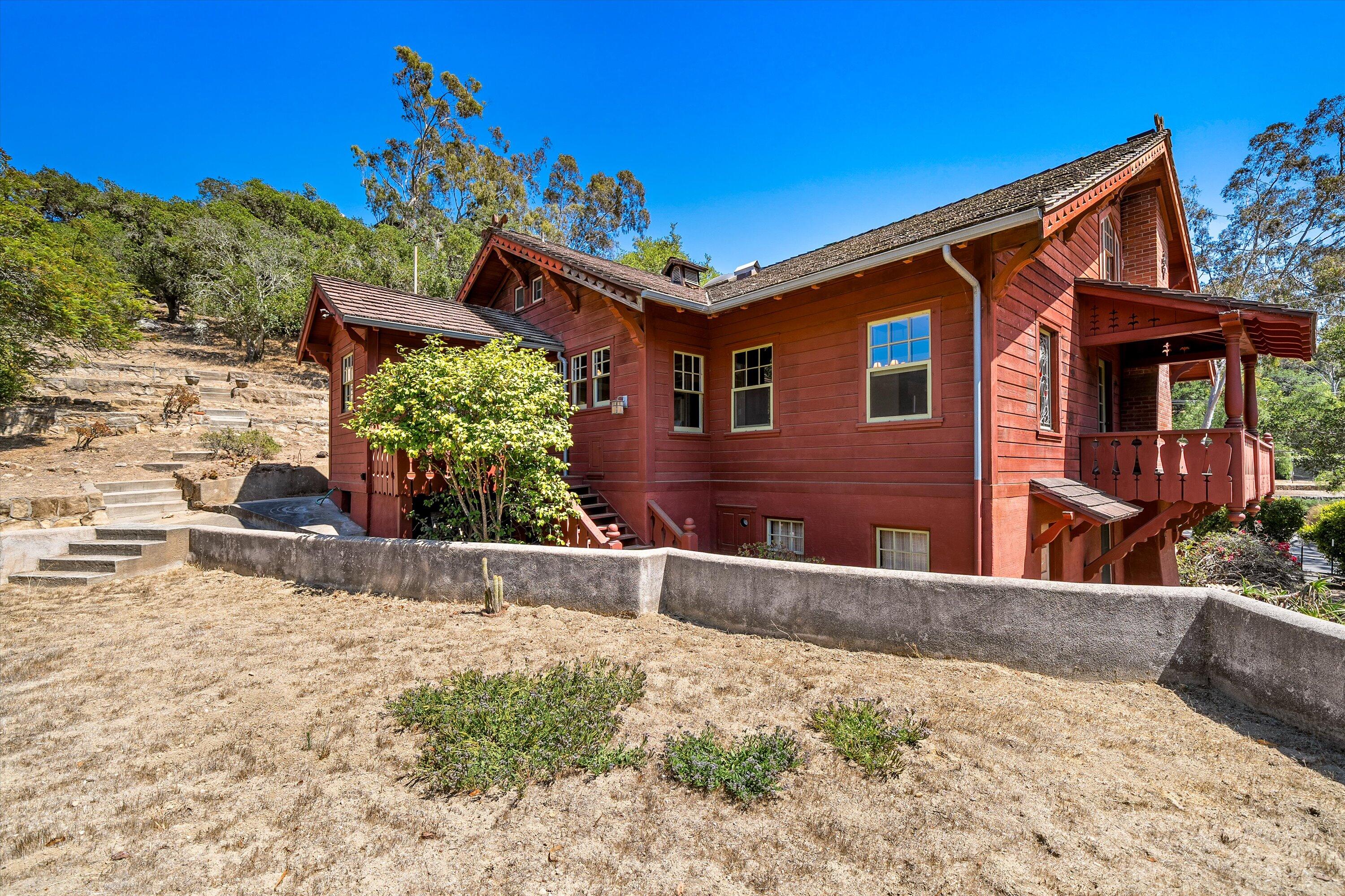 1060 Tremonto Road Santa Barbara, CA 93103 - Photo 34 of 49 Yard/Exterior