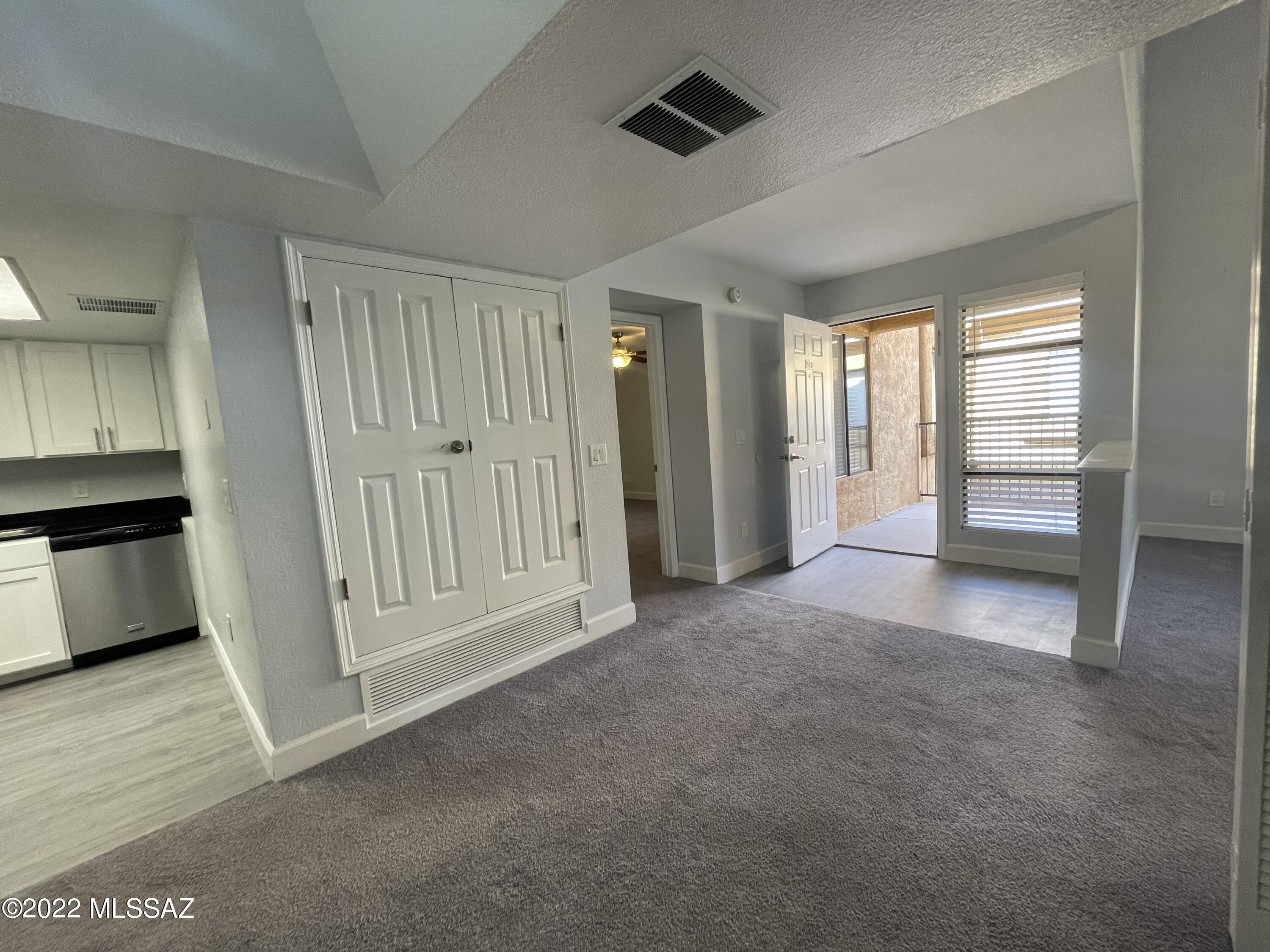 8271 North Oracle Road, Unit 249 Tucson, AZ 85704 - Photo 7 of 23