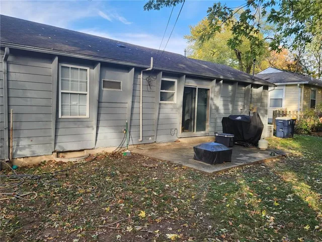 $185,000 | 1001 Northeast 45th Street, Kansas City, MO 64116