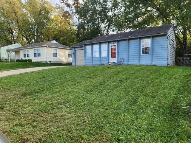 $185,000 | 1001 Northeast 45th Street, Kansas City, MO 64116
