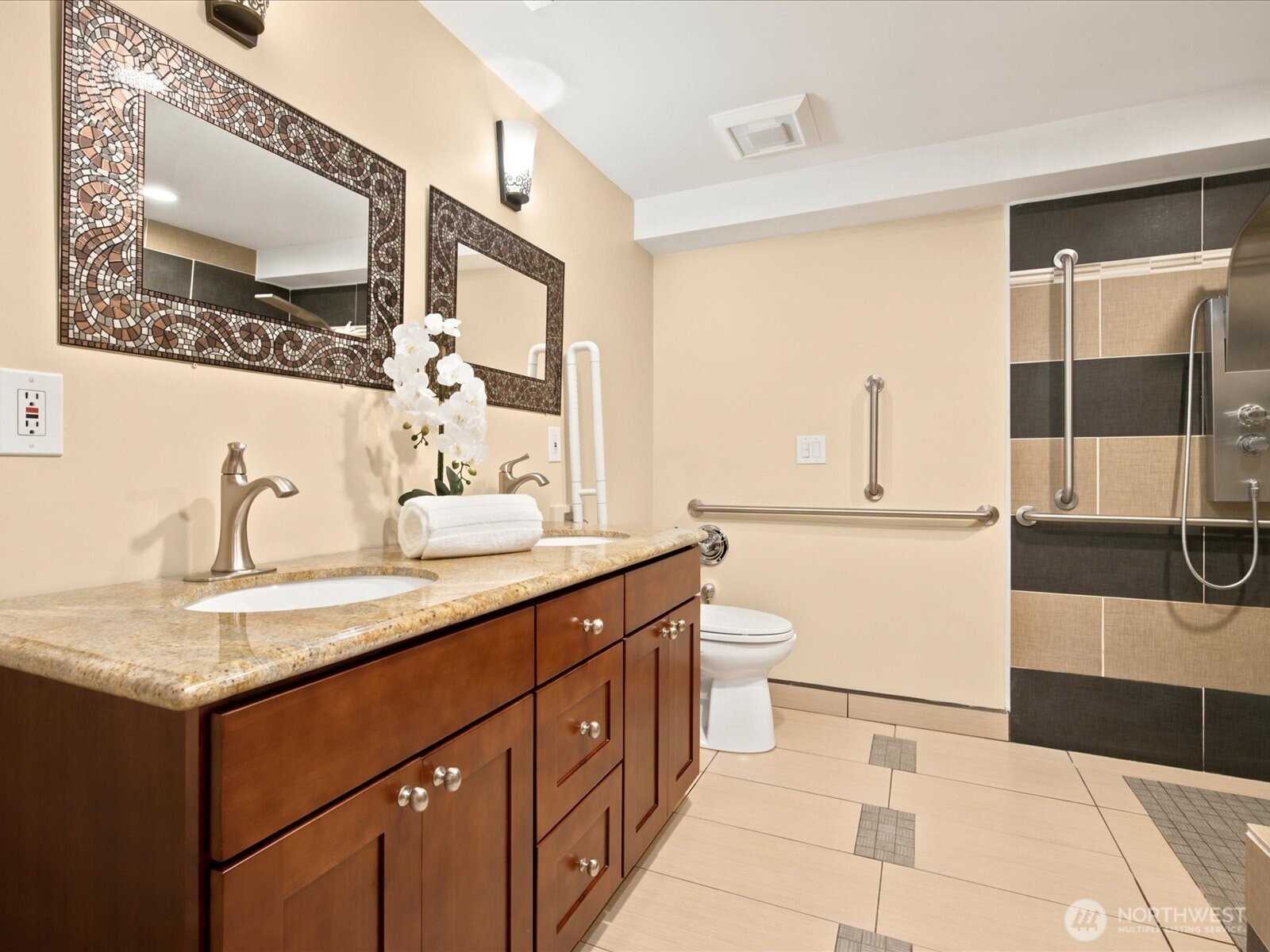10222 Northeast 198th Street Bothell, WA 98011 - Photo 32 of 40