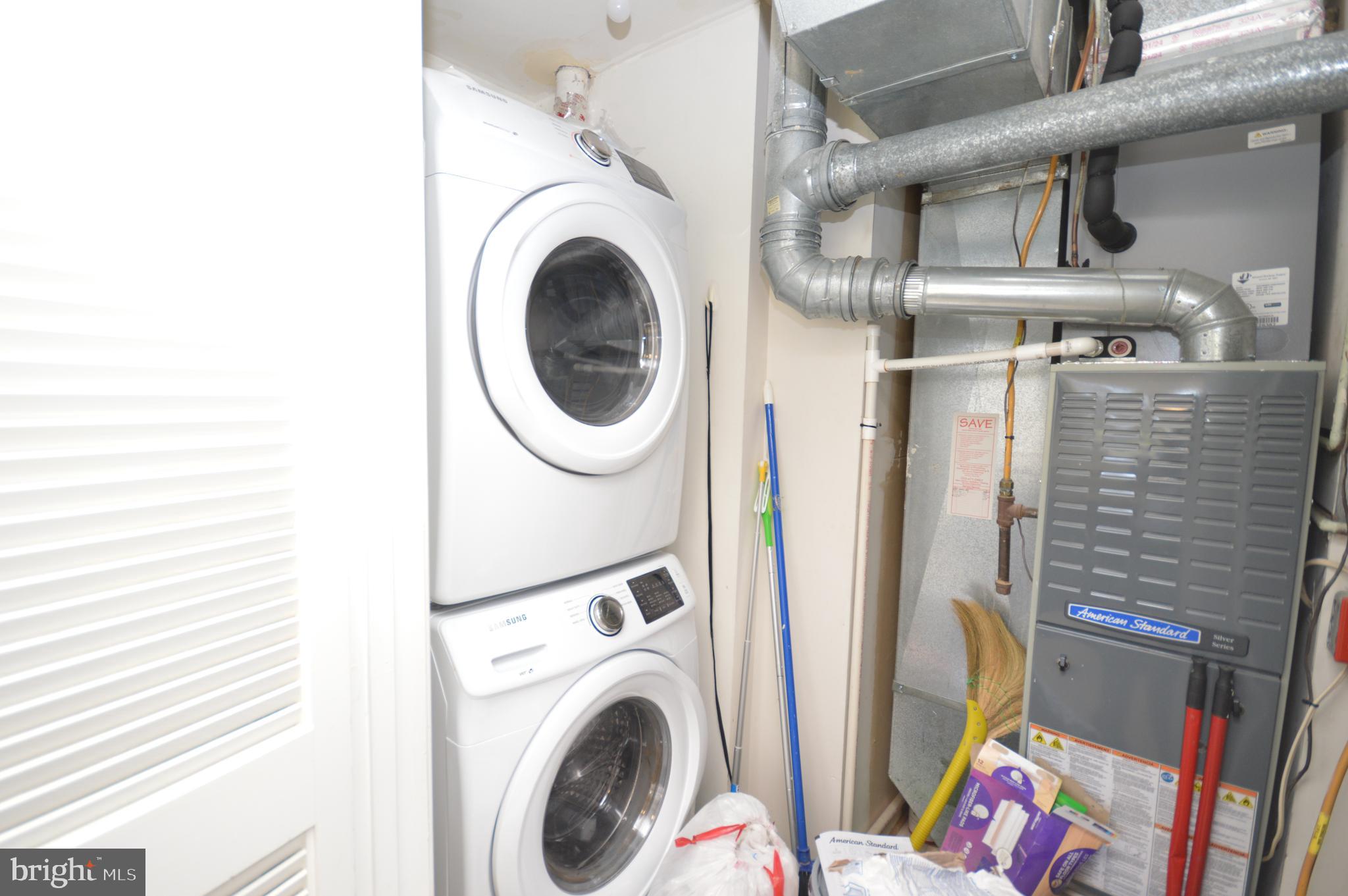 625 Constellation Square Southeast, Unit A Leesburg, VA 20175 - Photo 29 of 38 Washer and Dryer in the Unit