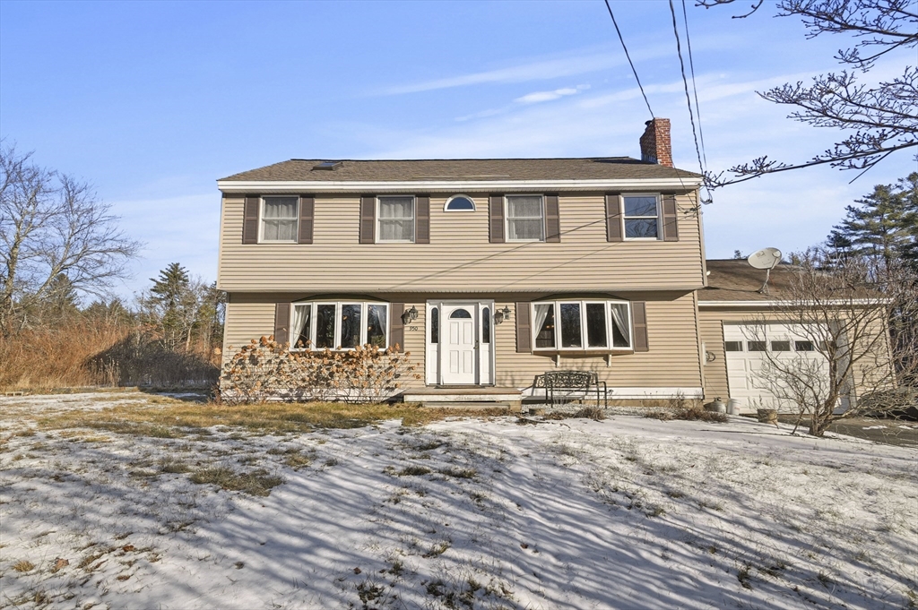 950 Chase Road Lunenburg, MA 01462 - Photo 1 of 32