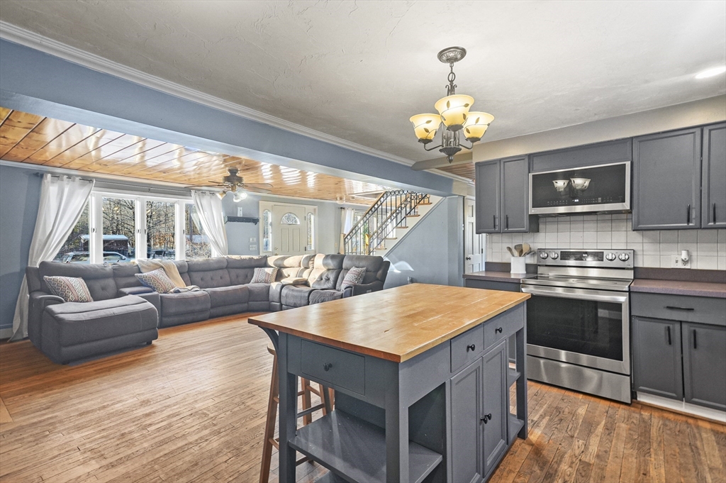 950 Chase Road Lunenburg, MA 01462 - Photo 8 of 32