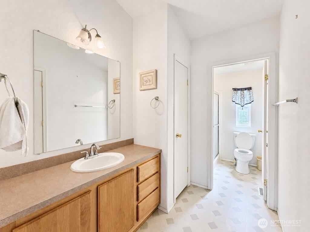 10239 185th Avenue Southwest, Unit 10 Rochester, WA 98579 - Photo 7 of 20