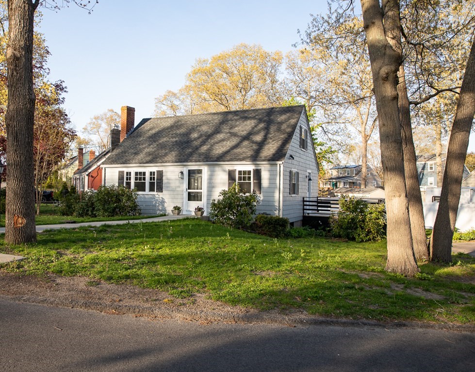 22 Cedar Circle Randolph, MA 02368 - Photo 1 of 21