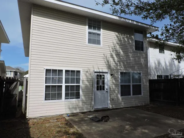 $1,895 | 3296 Two Sisters Way, Pensacola, FL 32505